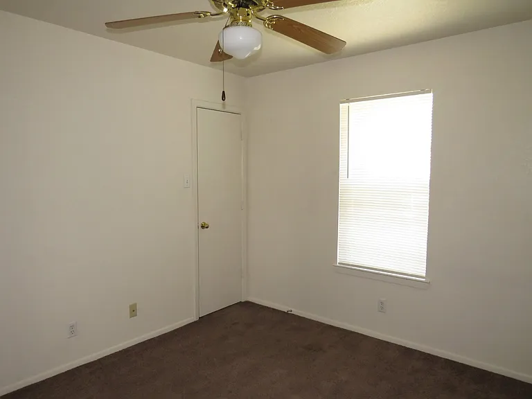 2014 Cedarhill Dr #D — Photo 12