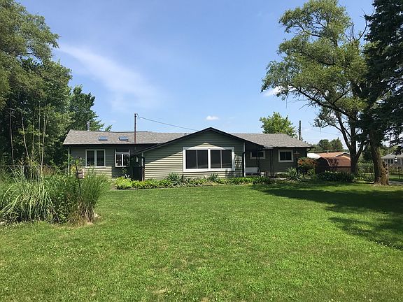 3rd image of 8920 W 164th St
