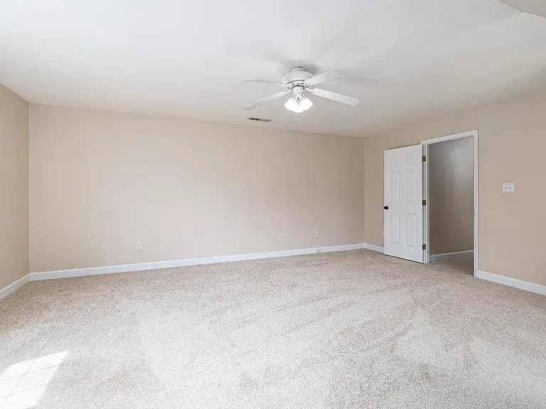 3209 Livia Cir — Photo 10