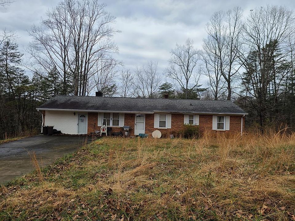 1st image of 70 Nicole Dr