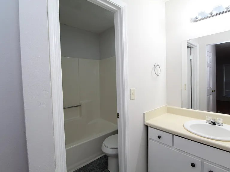 50 Fulton Ave #D16 — Photo 13