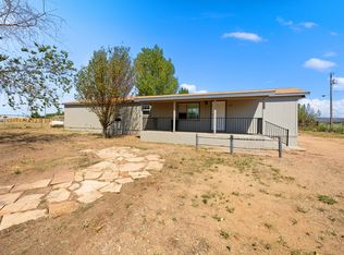 330 W Rio Trl, Paulden, AZ 86334