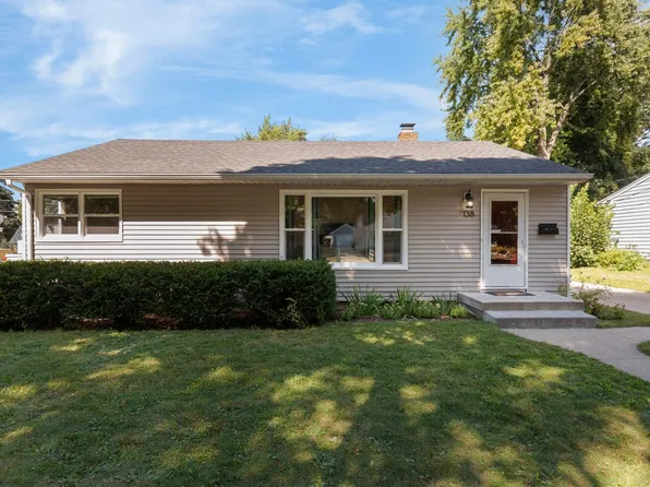 138 Hoover AVENUE, Waukesha, WI 53186