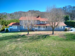 2395 Rock Springs Rd, Kingsport, TN 37664