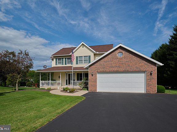2nd image of 1001 W Springfield Dr