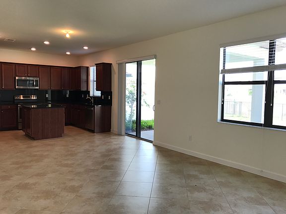 4th image of 5872 Sandbirch Way