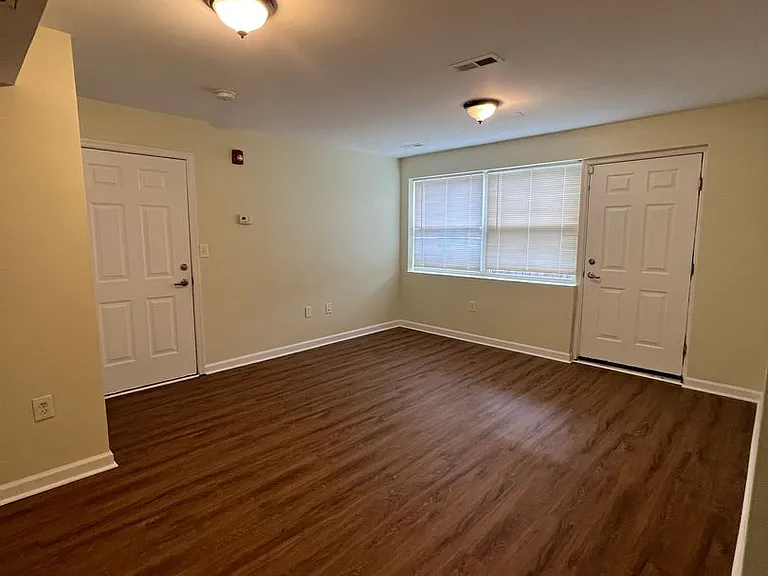 4300 Liberty Heights Ave — Photo 26
