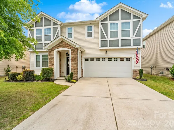 1401 Kings Grove Dr, York, SC 29745
