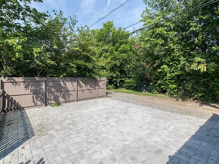 1803 Boston Ave — Photo 5