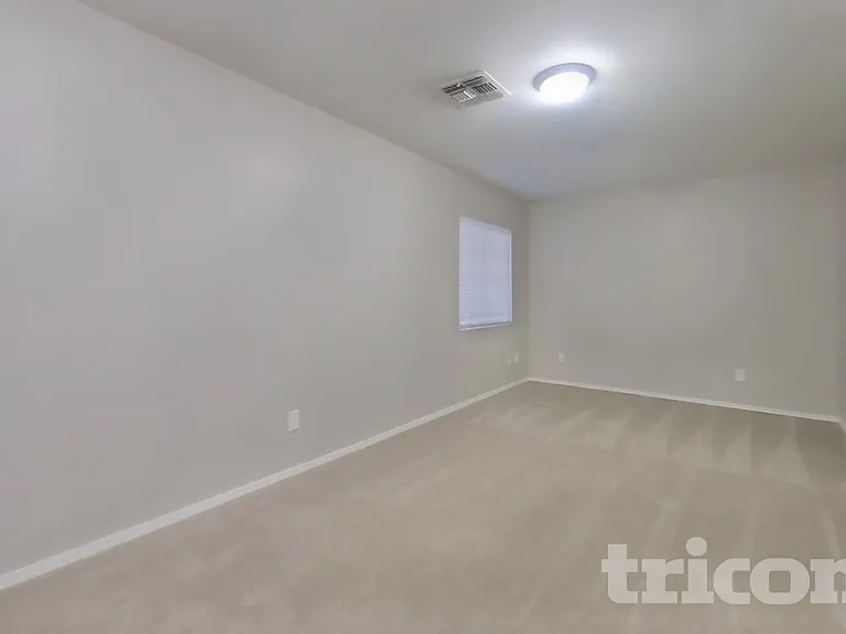 12510 W Scotts Dr — Photo 17