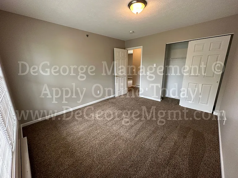 Big Tree Apartments — Photo 18