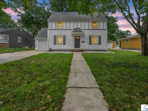 108 Ridge Ct, Mankato, MN 56001