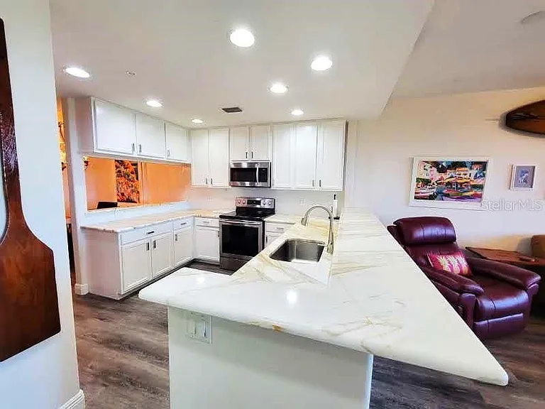 7296 Marathon Dr #404 — Photo 6