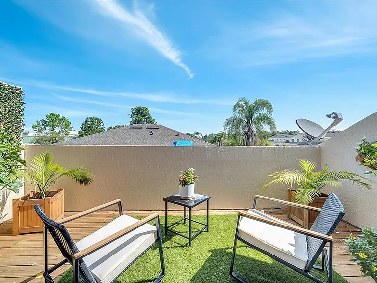 1028 Universal Rest Pl — Photo 33