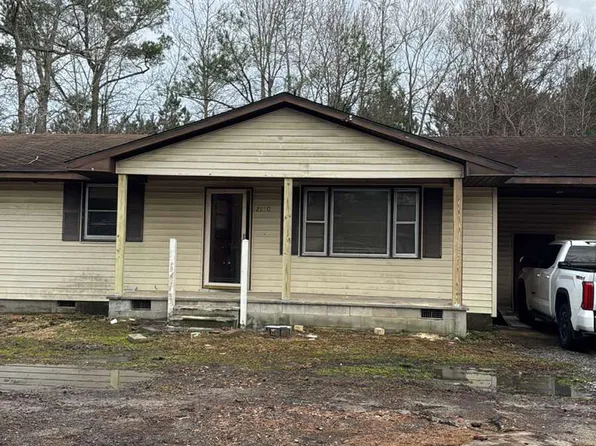 2100 N Webb St, Selma, NC 27576