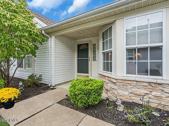 5th image of 2479 Crisfield Street