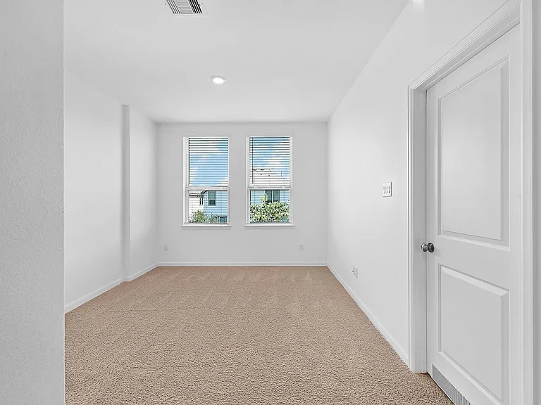 4027 Balboa Dr — Photo 14