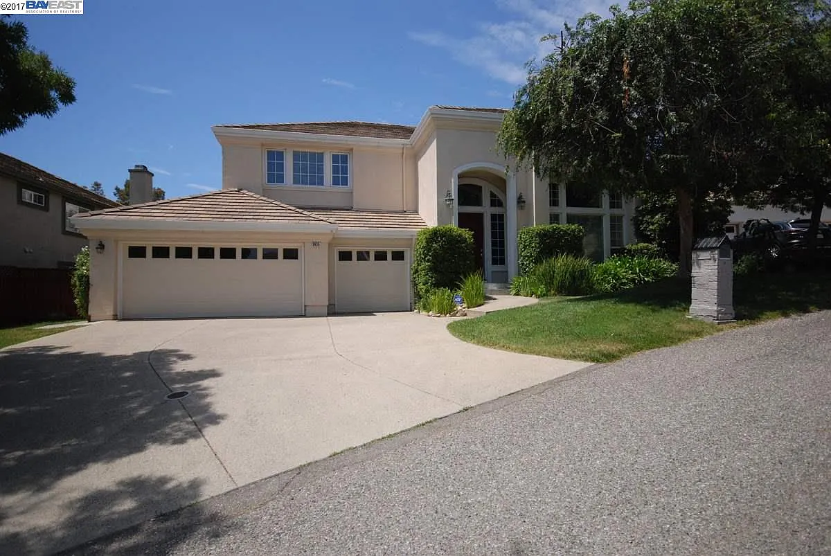 3635 Pleasant Knoll Dr photo 1