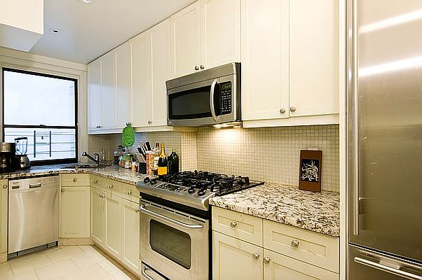 1st image of 865 1st Ave #13D