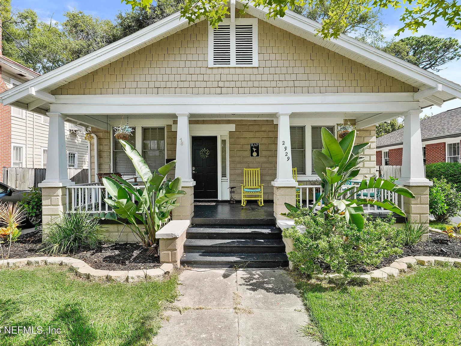 3 bed, 1.0 bath, 1408 sqft, $2,200 — Photo 1