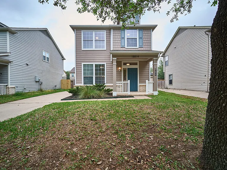 18814 Sandelford Dr — Photo 1