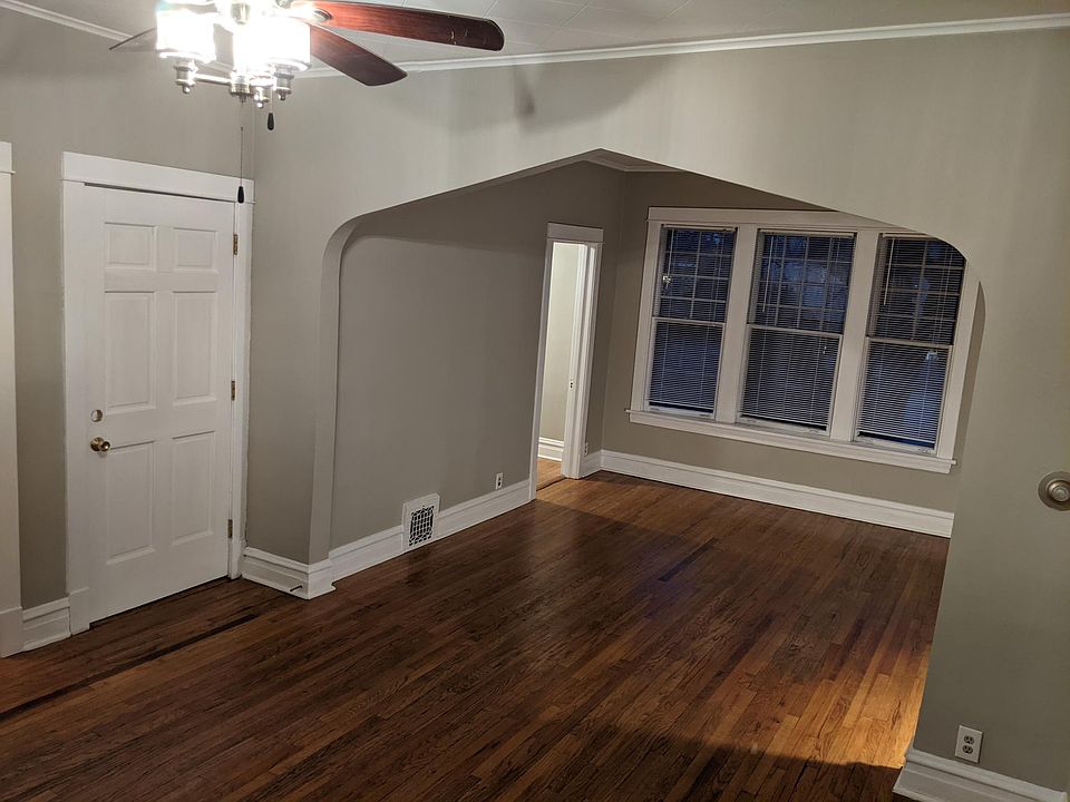 Living/dining room