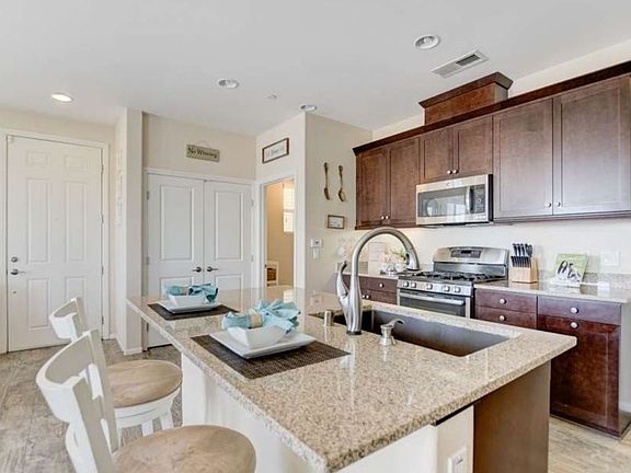 4th image of 1785 Saltaire Pl Unit 29