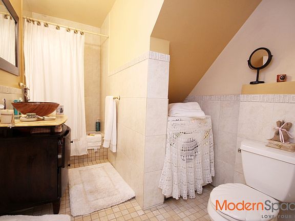 4th image of 1926 23rd Ave #1