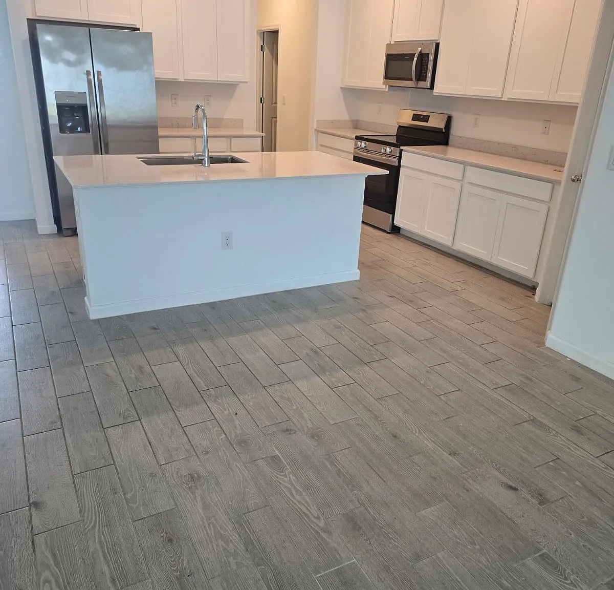 4 bed, 2260 sqft, $2,399 — Photo 4