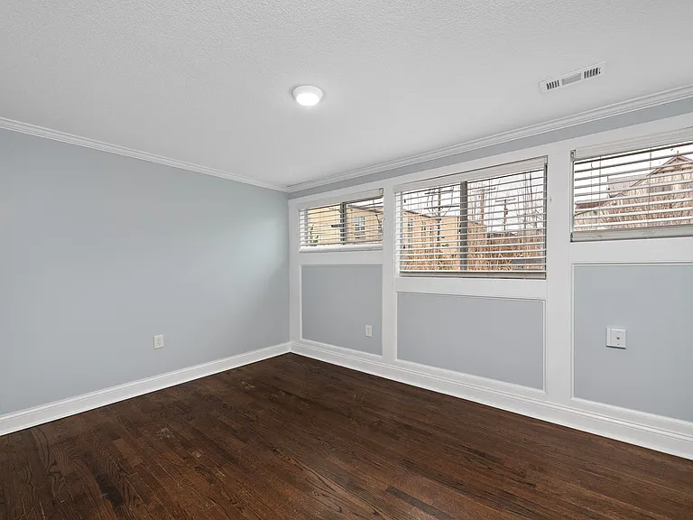 4544 Summit St — Photo 40