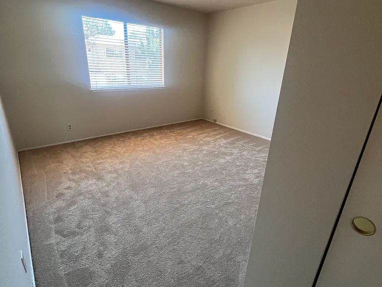 1512 Willard Garden Ct — Photo 9