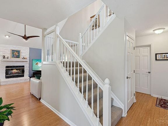 5th image of 2221 Lobrook Ct