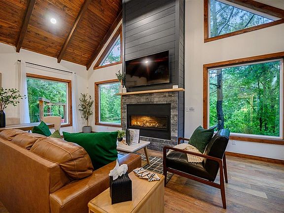 2nd image of 1194 Camp Ranch Rd