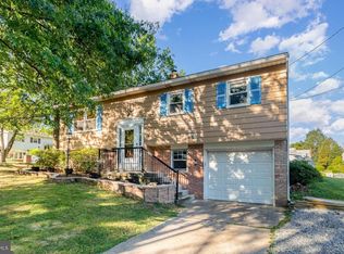 302 Hickory Hill Ter, Harrisburg, PA 17109