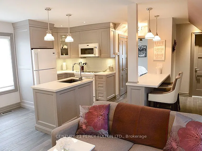 44 Hawkridge Ave #COACH HOUSE — Photo 12