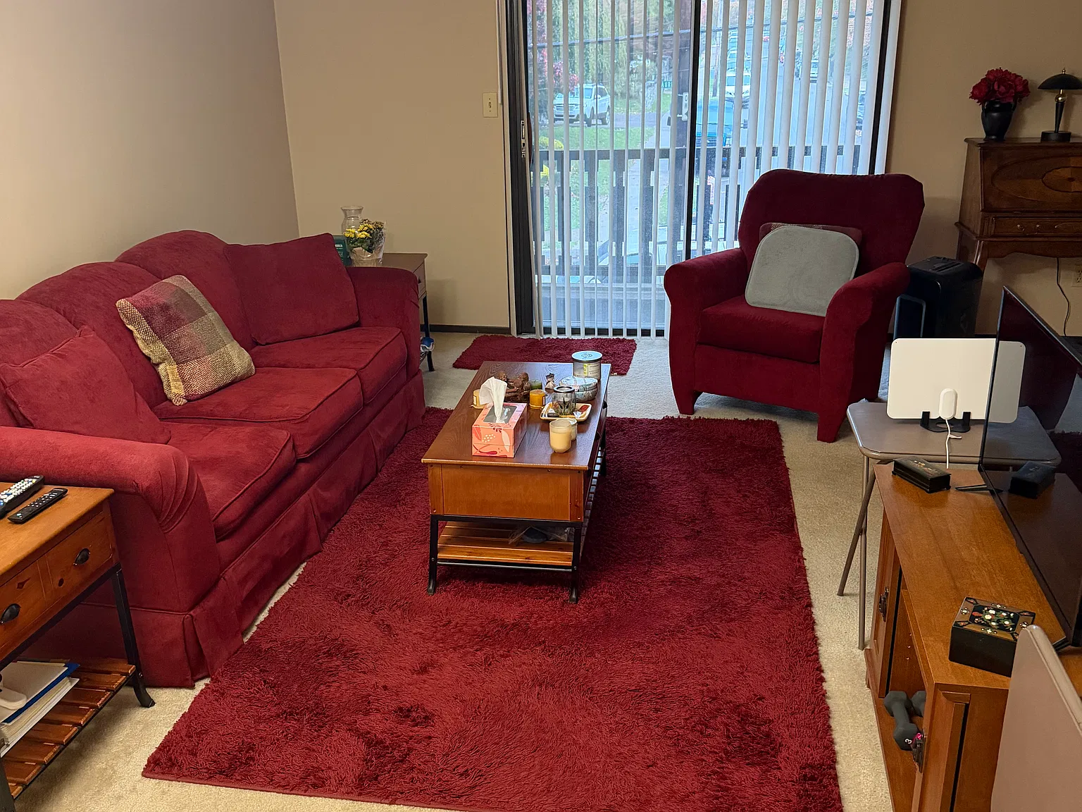 2 bed, 1.5 bath, 1500 sqft, $1,500 — Photo 2