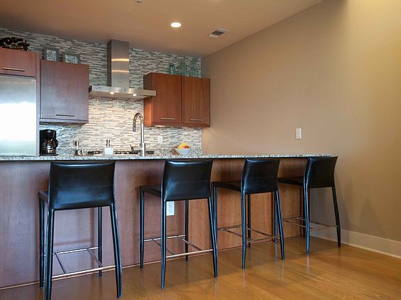 4th image of 210 Lee Barton Dr Unit 405