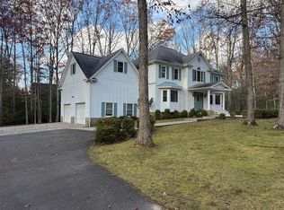 367 Old Farm Rd, Daniels, WV 25832