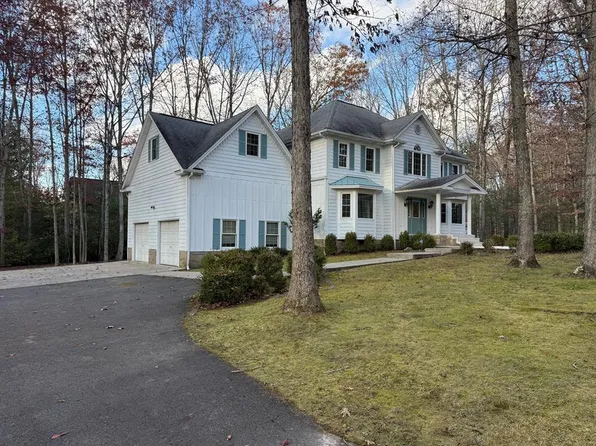 367 Old Farm Rd, Daniels, WV 25832