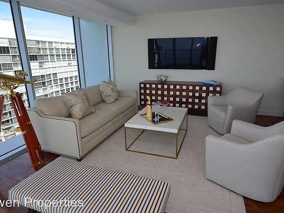 3rd image of 1760 Avenida Del Mundo Unit 1404