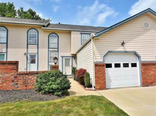 1311 Lexington Dr, Lawrence, PA