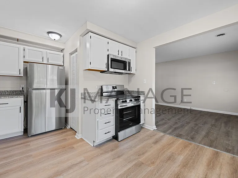 31682 Carlisle Pkwy — Photo 3