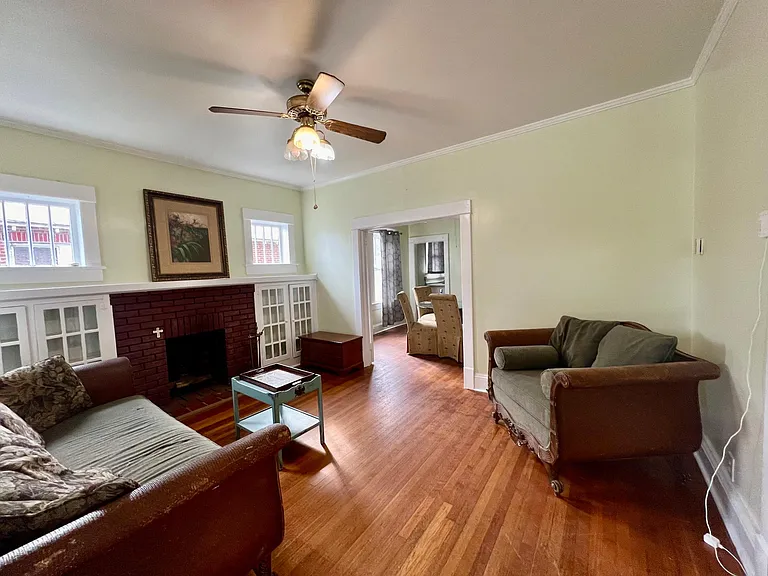 314 N Harvey St — Photo 3