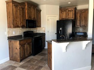 331 E Seagull Ln, Saratoga Springs, UT 84045