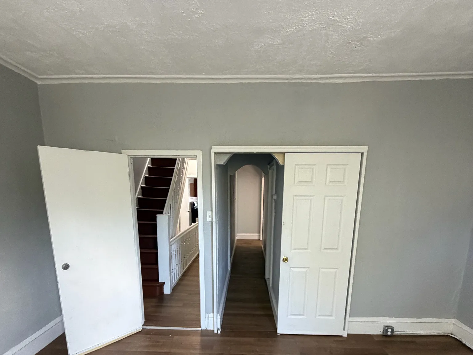 5 bed, 2350 sqft, $1,700 — Photo 1