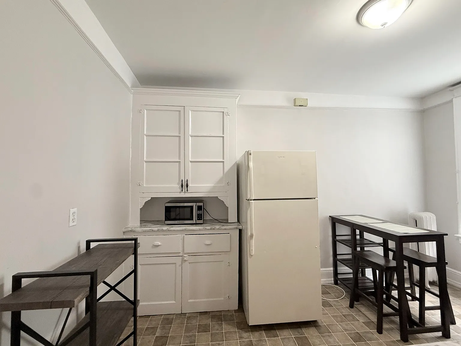 2 bed, 1100 sqft, $3,000 — Photo 3