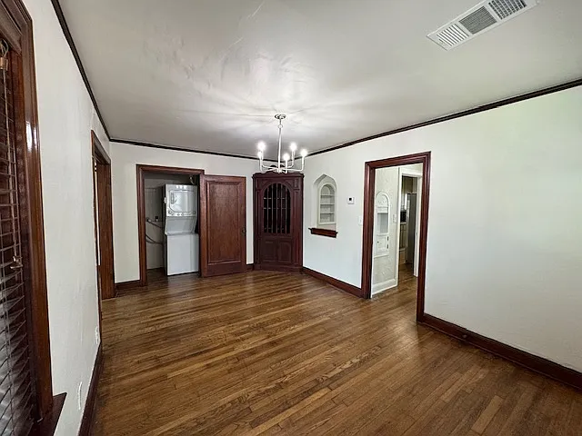1235 S Columbia Ave — Photo 8