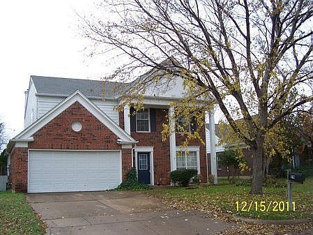 1st image of 210 Hibiscus Dr