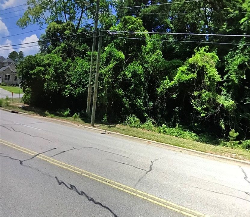 2nd image of Raeford Rd