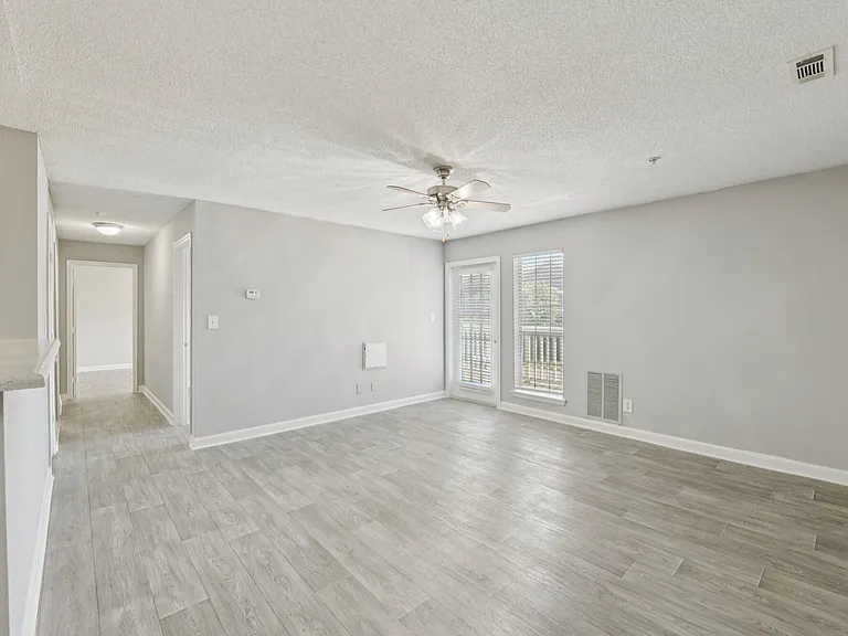 Emerge Oakcrest — Photo 34